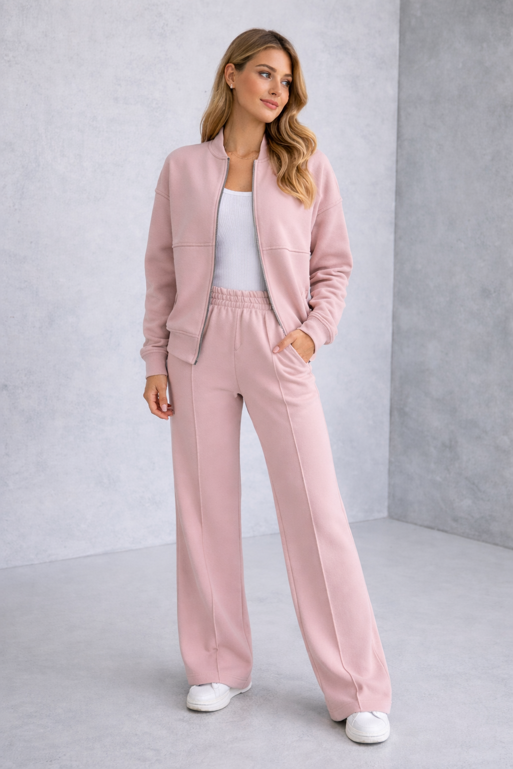 2-piece women's set with zip jacket and wide pants - comfortable and modern